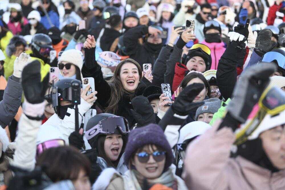 雪运动成就新疆文旅新名片开元ky棋牌新华全媒+冰(图20) 雪运动成就新疆文旅新名片开元ky棋牌新华全媒+冰(图20)