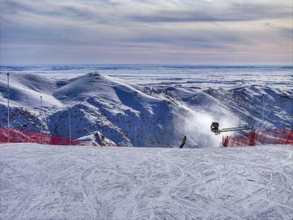 雪运动成就新疆文旅新名片开元ky棋牌新华全媒+冰(图23) 雪运动成就新疆文旅新名片开元ky棋牌新华全媒+冰(图23)